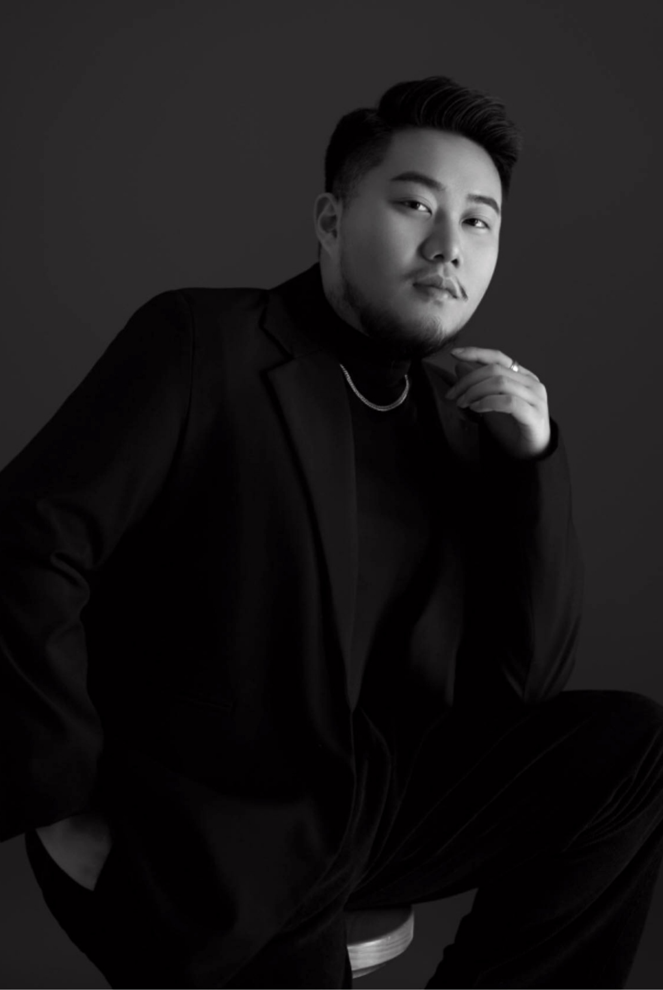 郑薛松  资深设计师  从业年限9年